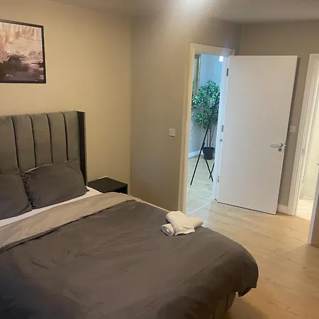 Charming Flat In North * Dublin